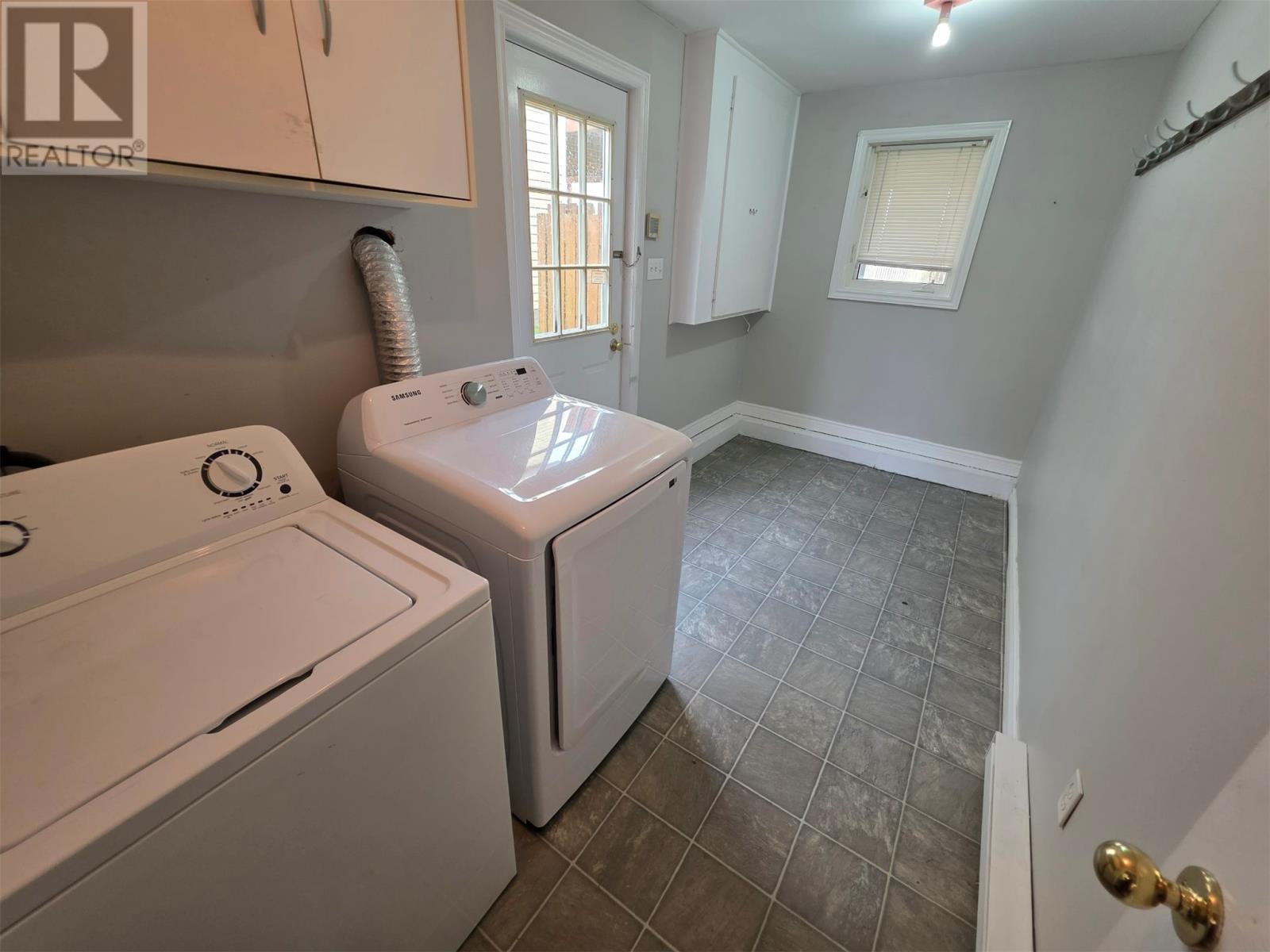68 Greenspond Drive, St. John'S, NL - Indoor Photo Showing Laundry Room