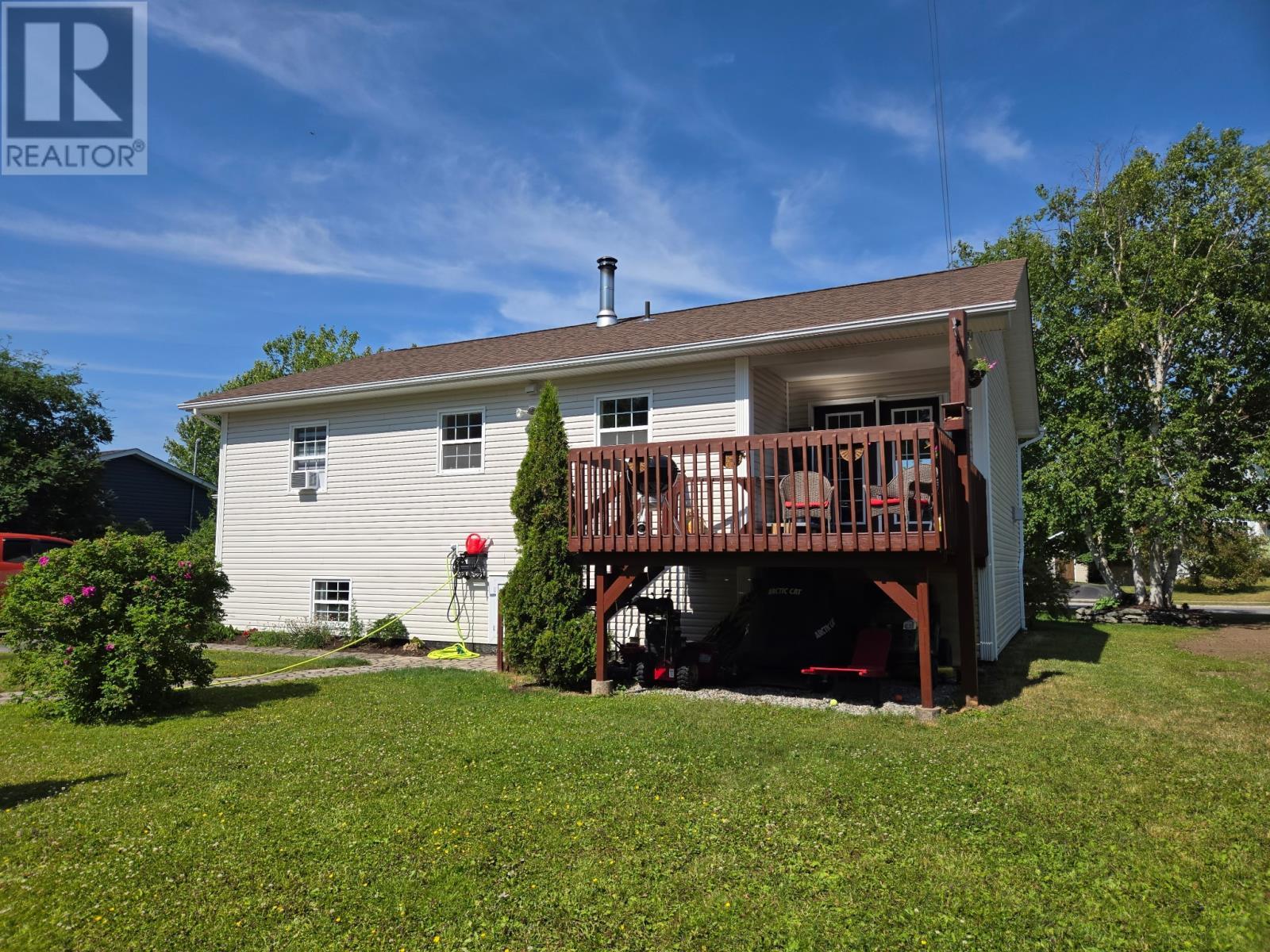 18 King Street, Pasadena, NL - Outdoor With Deck Patio Veranda
