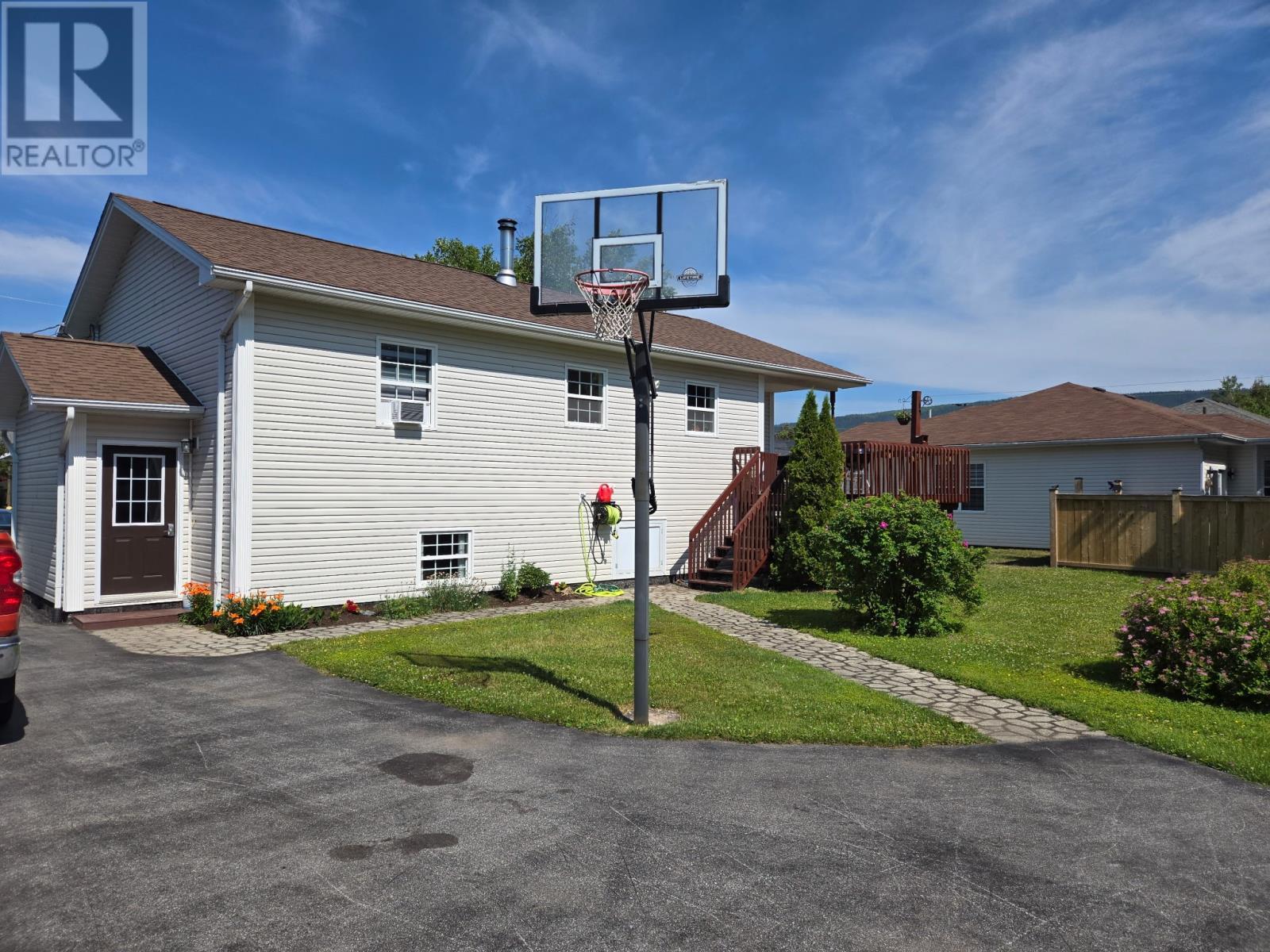 18 King Street, Pasadena, NL - Outdoor