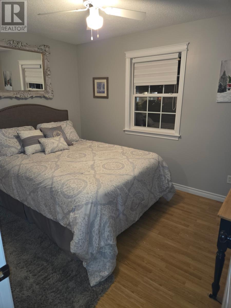 18 King Street, Pasadena, NL - Indoor Photo Showing Bedroom