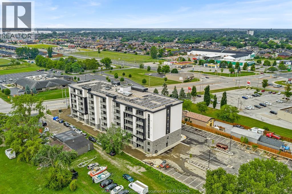 11646 Tecumseh Road East Unit# B1, Windsor, ON - Outdoor With View