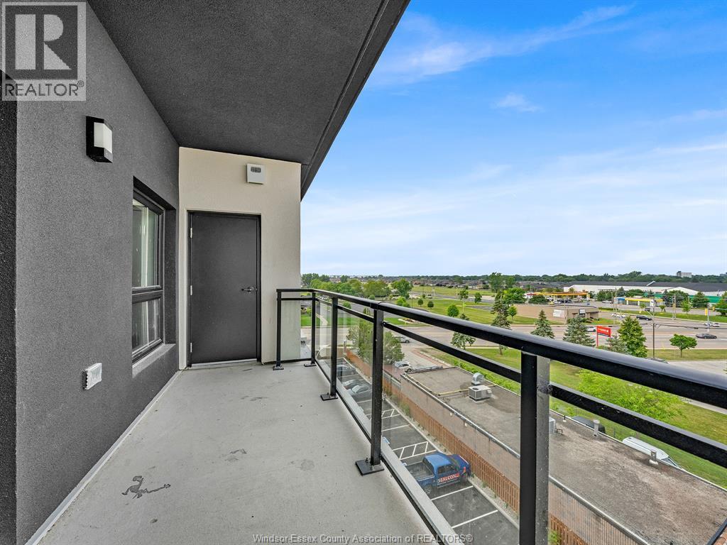 11646 Tecumseh Road East Unit# A2, Windsor, ON - Outdoor With View With Exterior