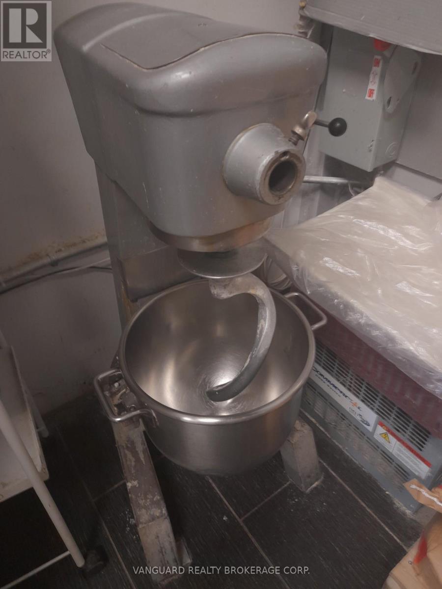 60 - 3560 Rutherford Road, Vaughan, ON