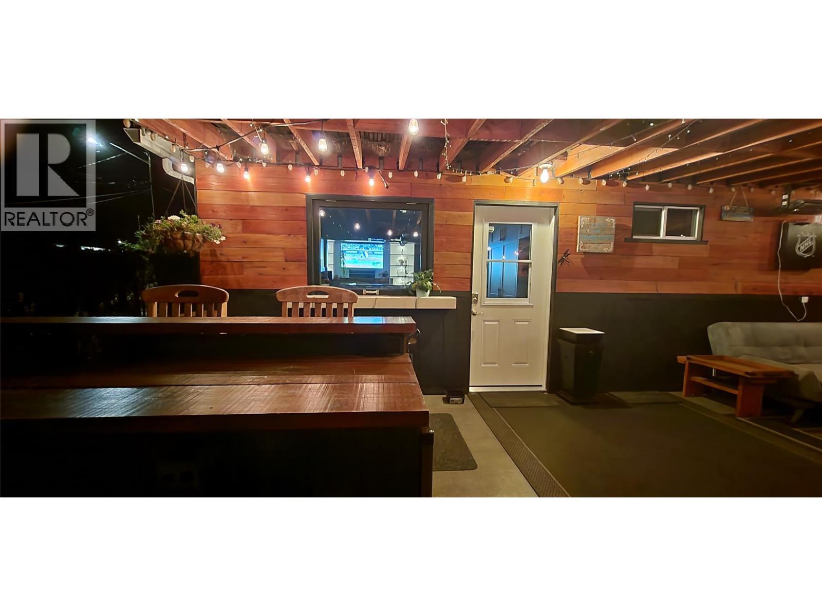 3930 26 Street, Vernon, BC - Indoor Photo Showing Other Room