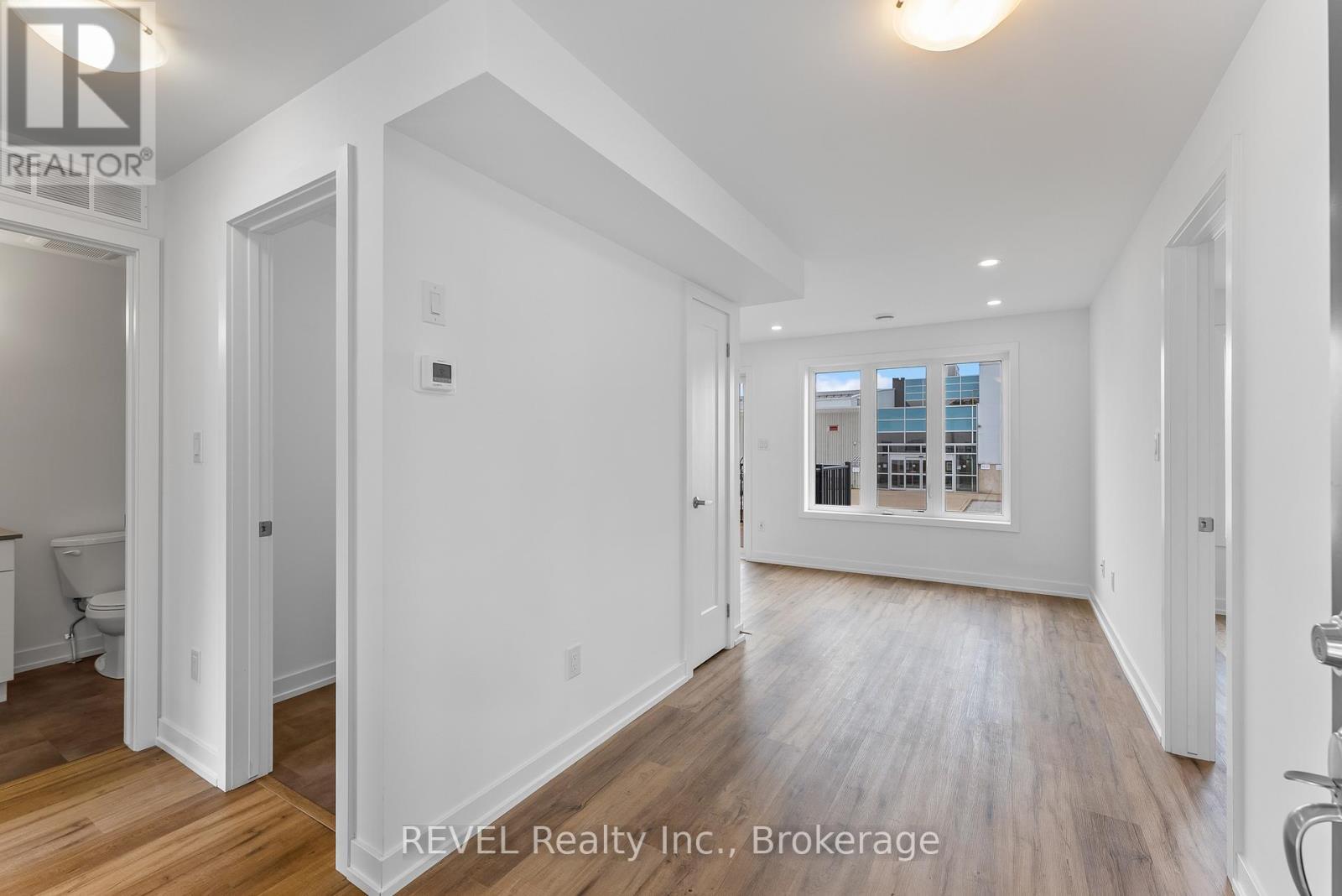 622 - 4263 Fourth Avenue, Niagara Falls (Downtown), ON - Indoor Photo Showing Other Room