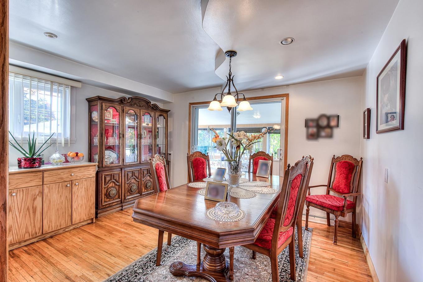 Salle à manger - 4576 Ch. Bélair, Laval (Chomedey), QC - Indoor Photo Showing Dining Room