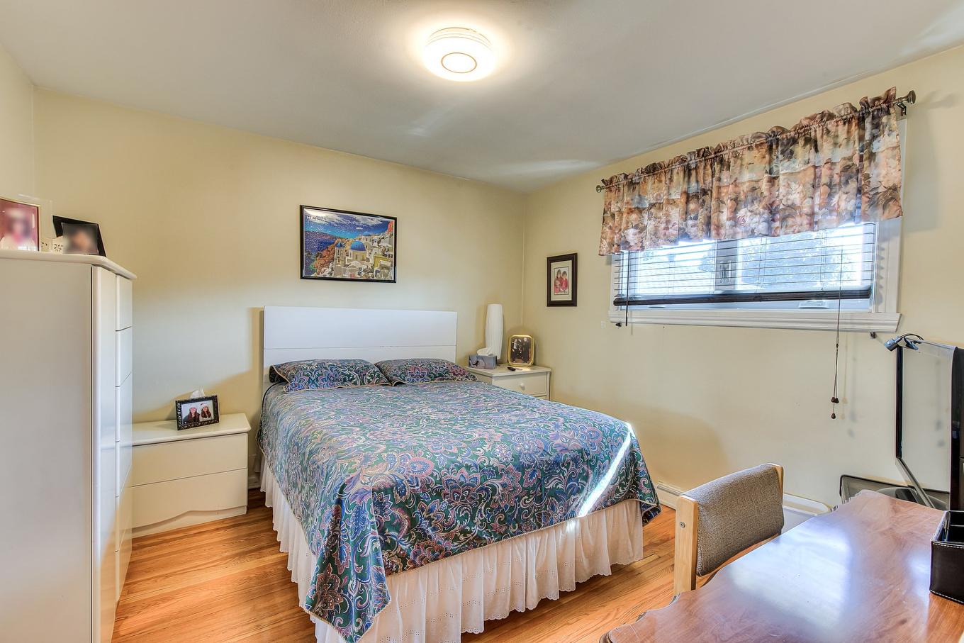 Chambre à coucher - 4576 Ch. Bélair, Laval (Chomedey), QC - Indoor Photo Showing Bedroom