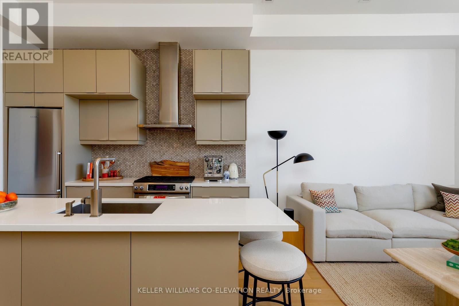 204 - 483 Dupont Street, Toronto, ON - Indoor