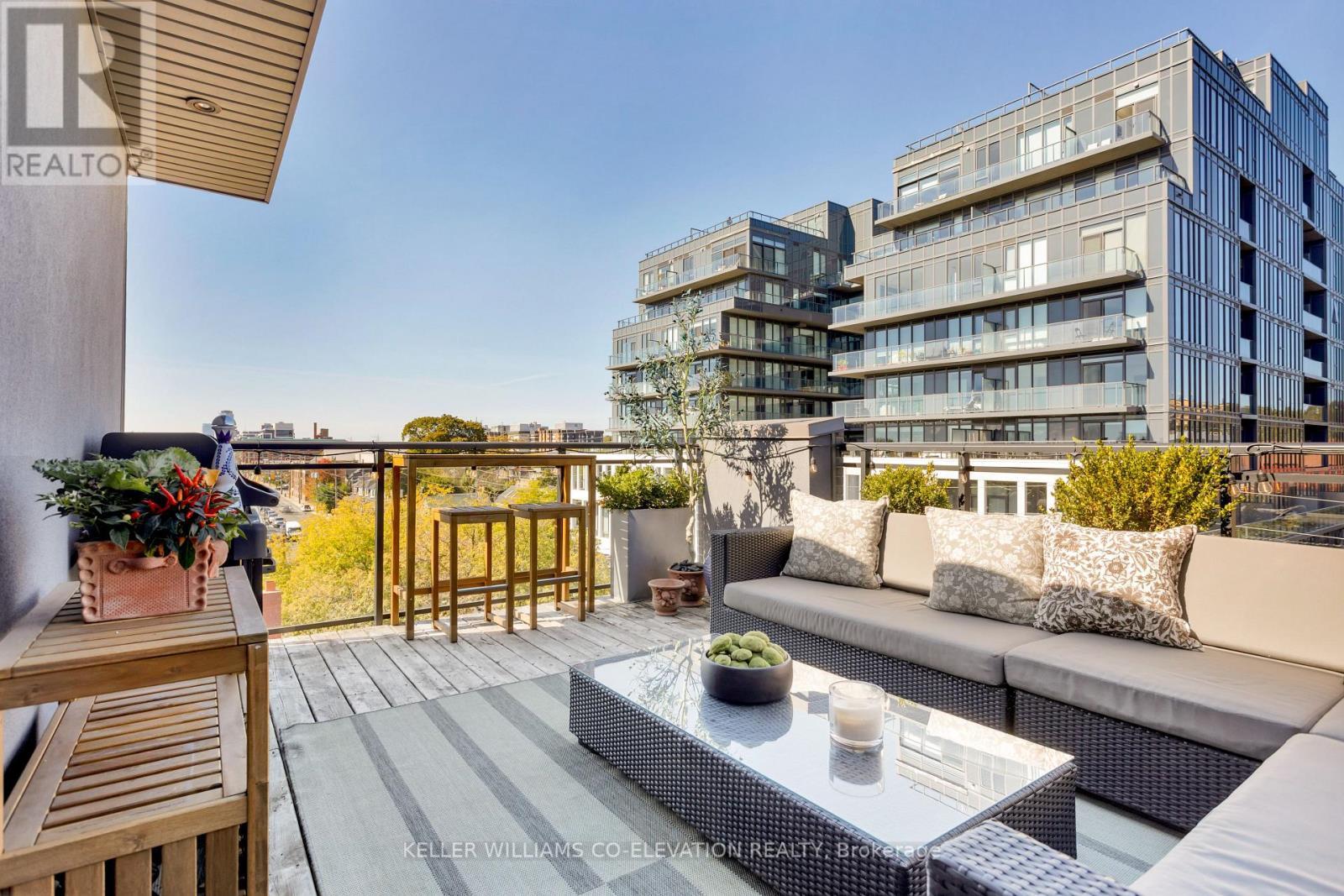 204 - 483 Dupont Street, Toronto, ON - Outdoor