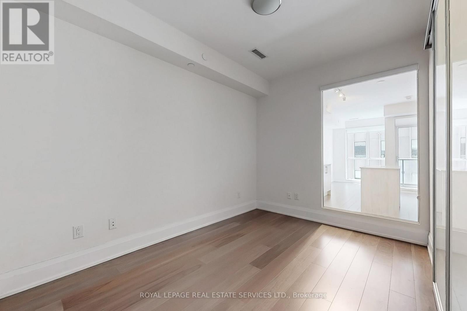 808 - 88 Cumberland Street, Toronto, ON - Indoor Photo Showing Other Room