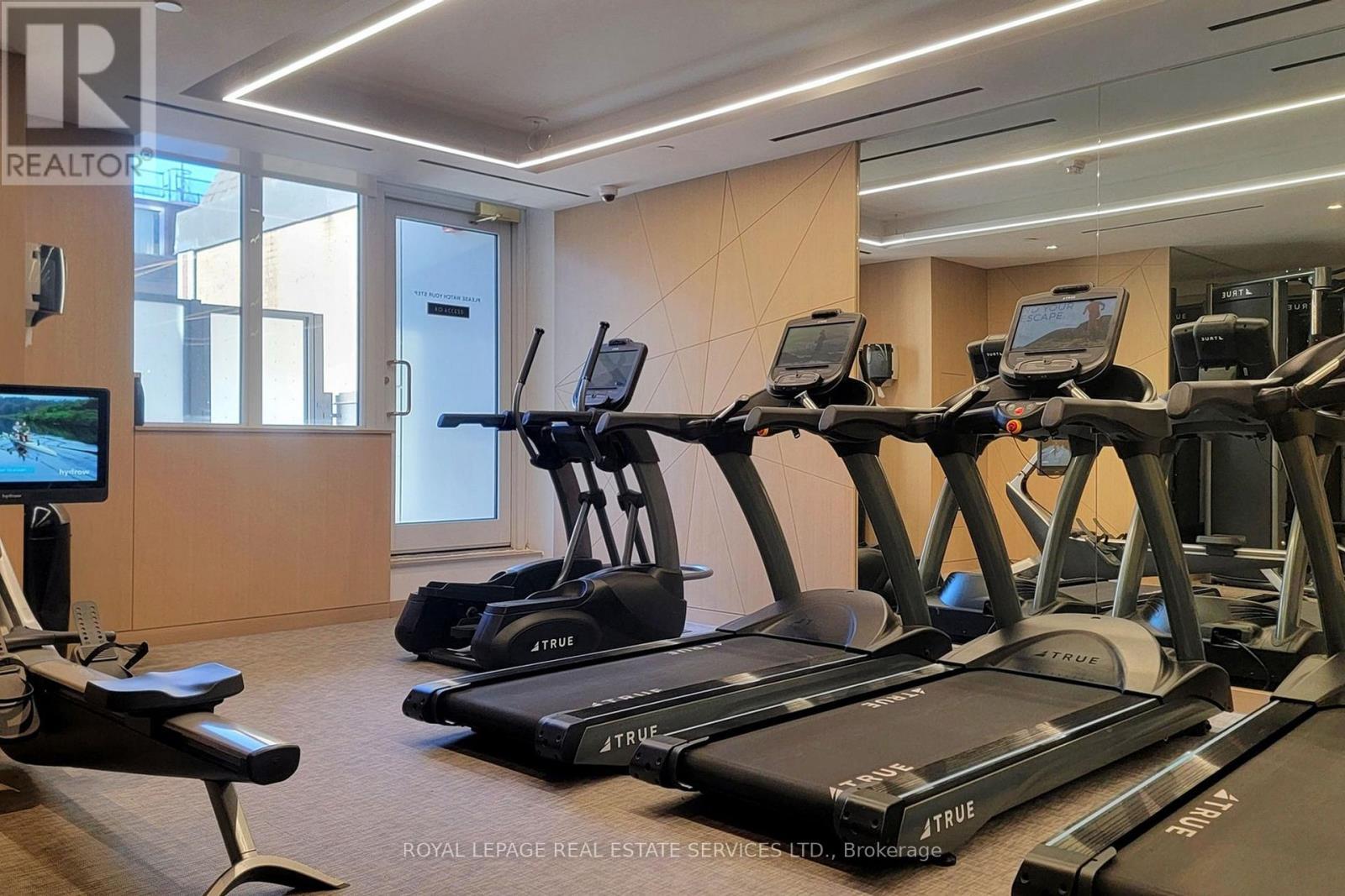 808 - 88 Cumberland Street, Toronto, ON - Indoor Photo Showing Gym Room
