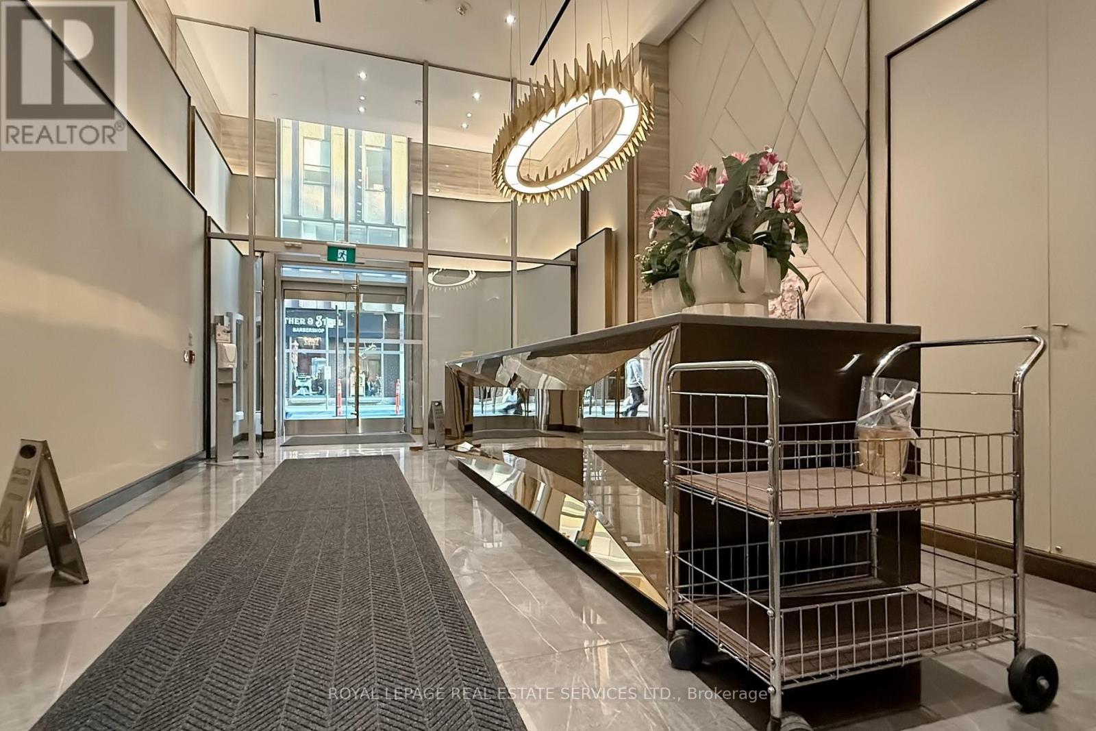 808 - 88 Cumberland Street, Toronto, ON - Indoor Photo Showing Other Room