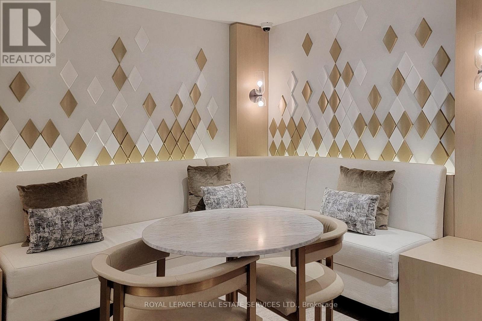 808 - 88 Cumberland Street, Toronto, ON - Indoor