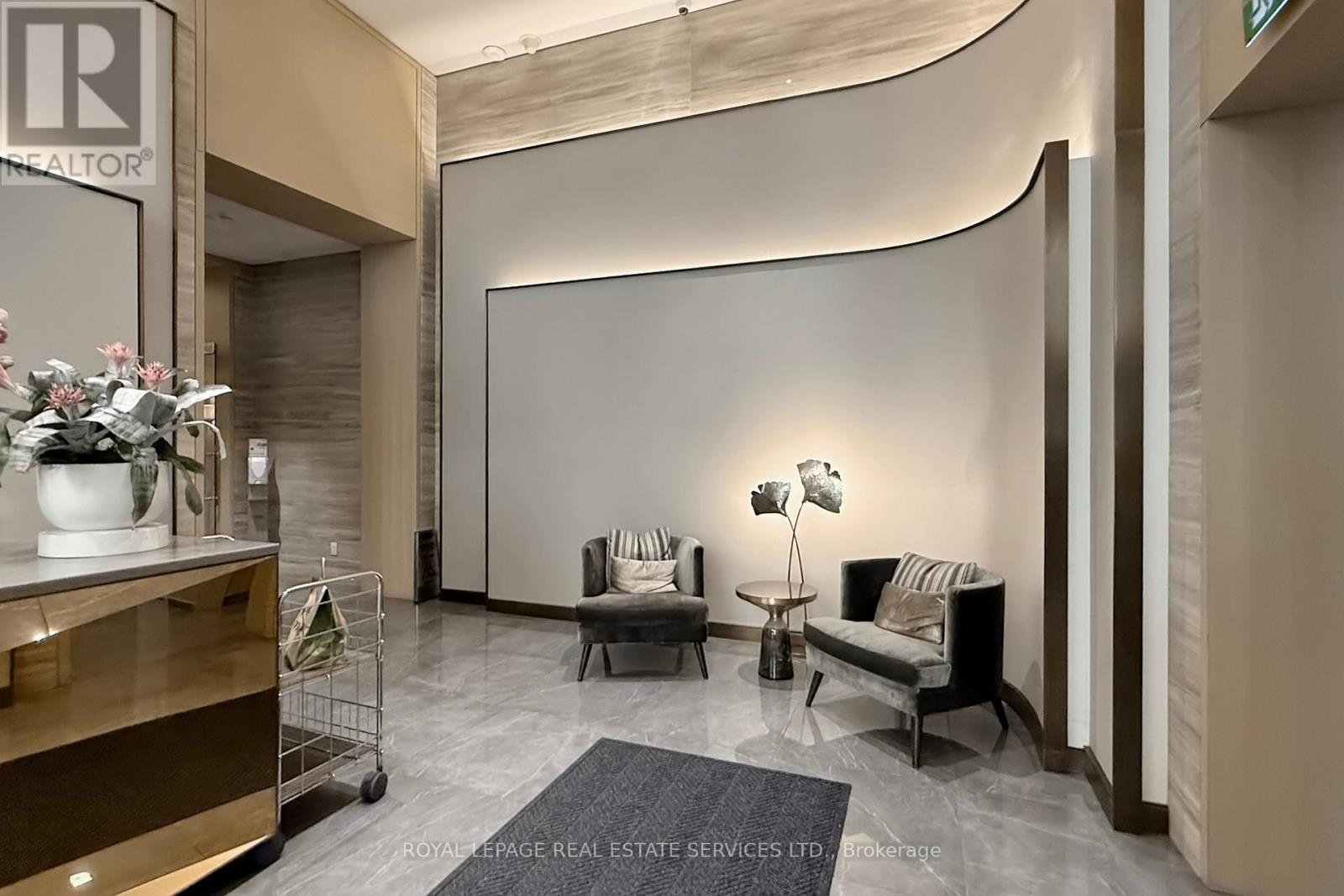 808 - 88 Cumberland Street, Toronto, ON - Indoor Photo Showing Other Room