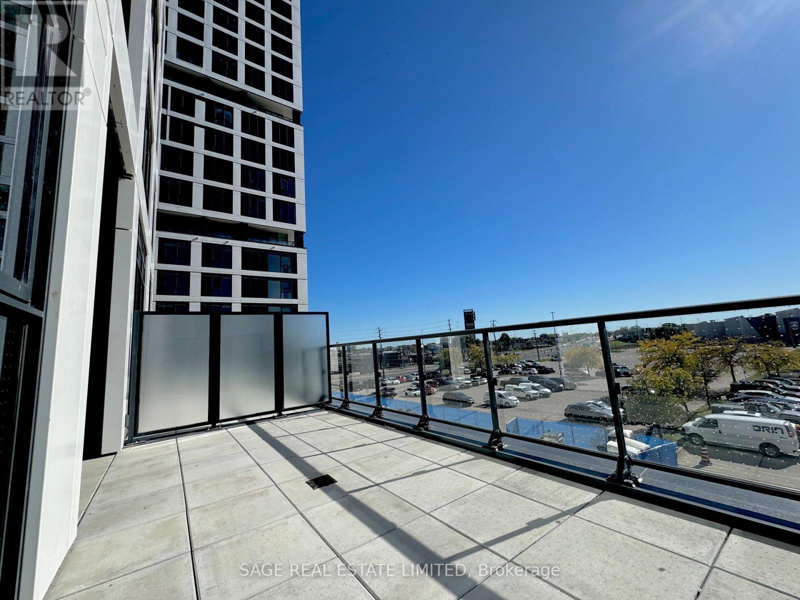 Terrace - 202 - 1007 The Queensway, Toronto, ON - Outdoor