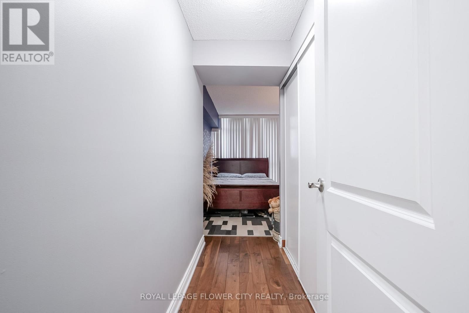 611 - 1 Rowntree Road N, Toronto, ON - Indoor Photo Showing Other Room