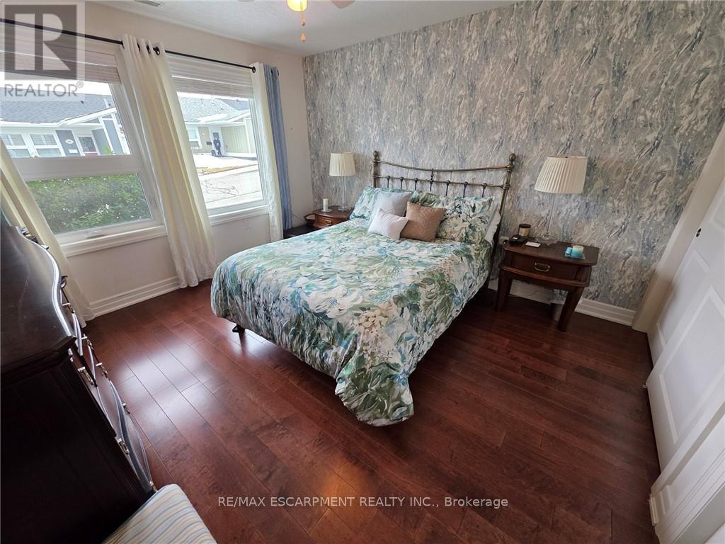 49 Bishop Reding Trail, Hamilton, ON - Indoor Photo Showing Bedroom