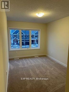 54 Rowlock Street, Welland, ON - Indoor Photo Showing Other Room