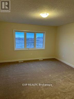 54 Rowlock Street, Welland, ON - Indoor Photo Showing Other Room