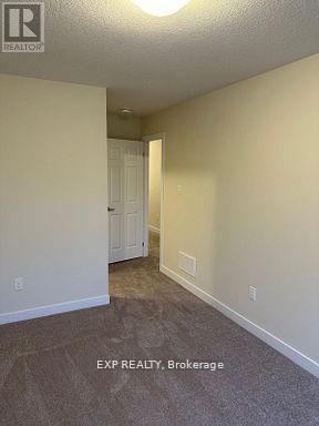 54 Rowlock Street, Welland, ON - Indoor Photo Showing Other Room