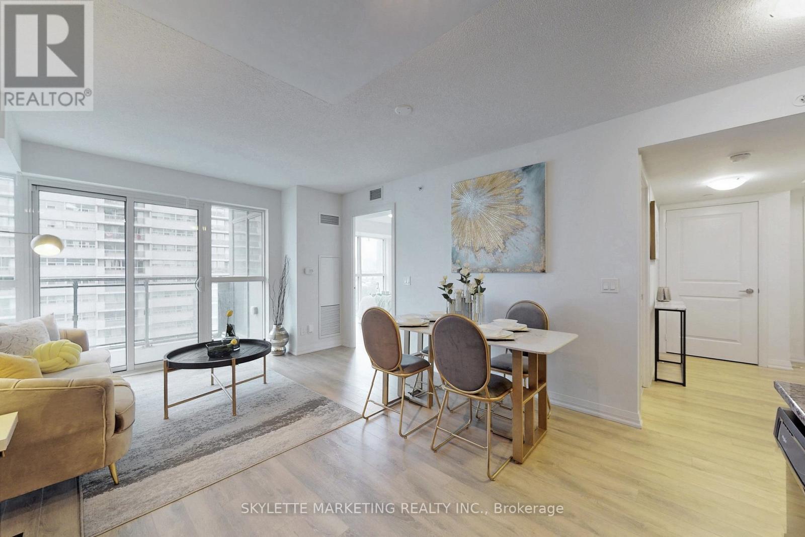 609 - 30 Meadowglen Place, Toronto, ON - Indoor