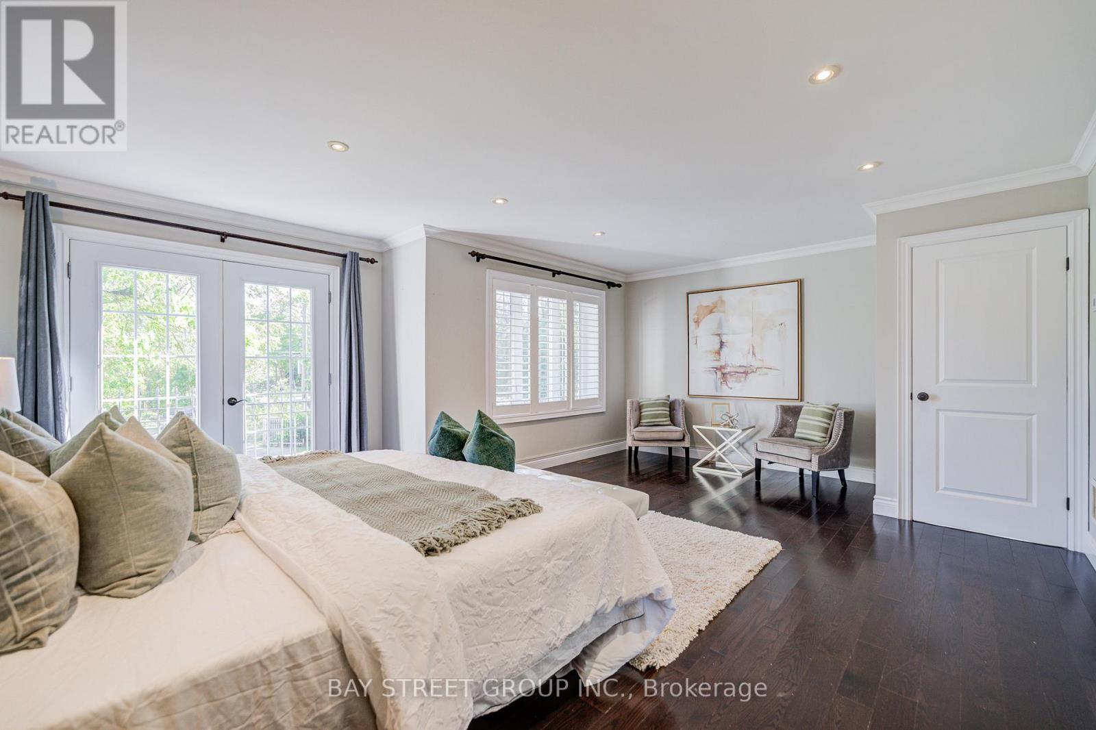 363 Lakeshore Road W, Oakville, ON - Indoor Photo Showing Bedroom