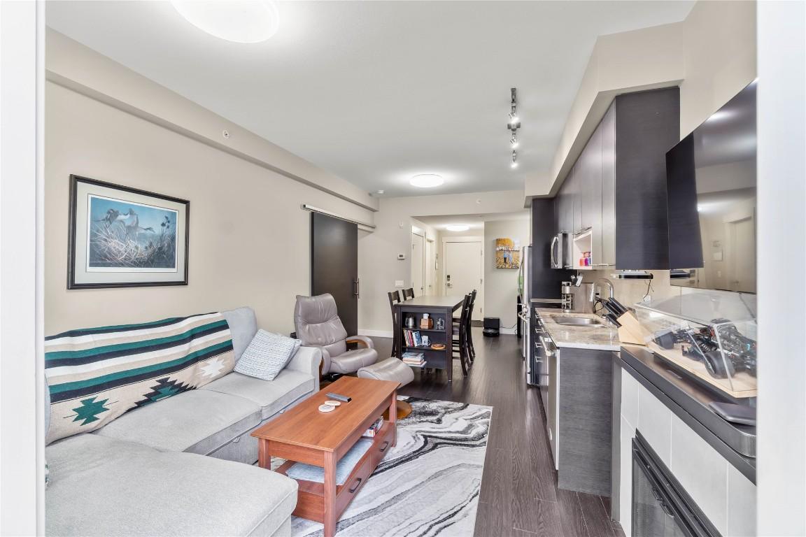 3402-1040 Talasa Court, Kamloops, BC - Indoor