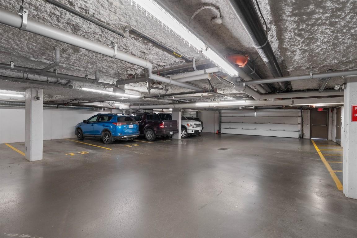 3402-1040 Talasa Court, Kamloops, BC - Indoor Photo Showing Garage