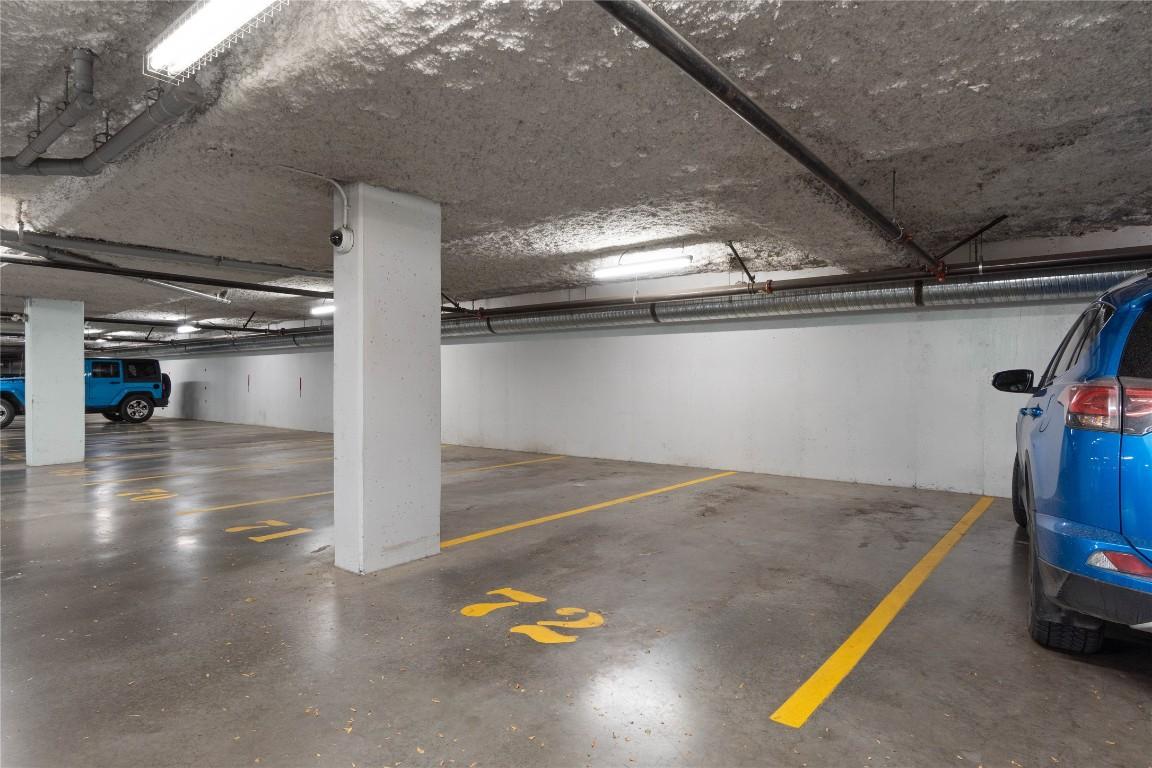 3402-1040 Talasa Court, Kamloops, BC - Indoor Photo Showing Garage