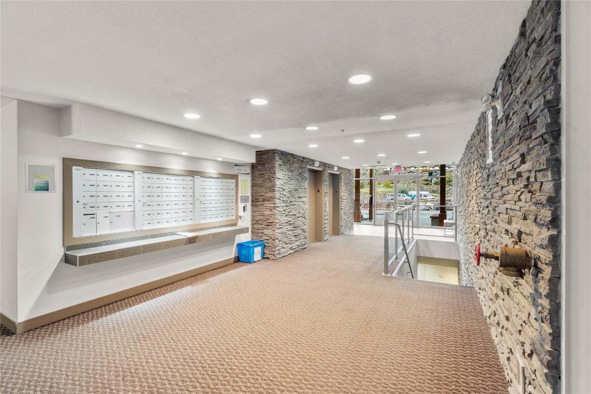 3402-1040 Talasa Court, Kamloops, BC - Indoor Photo Showing Other Room