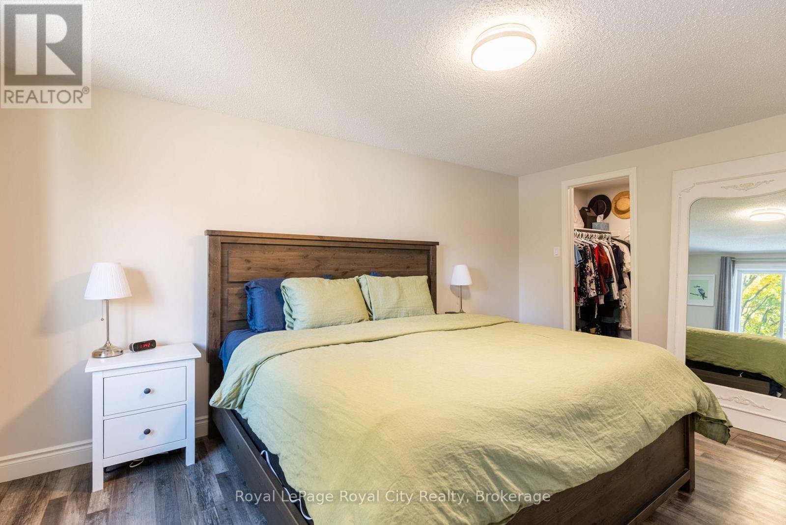 118 Stirling Macgregor Drive, Cambridge, ON - Indoor Photo Showing Bedroom