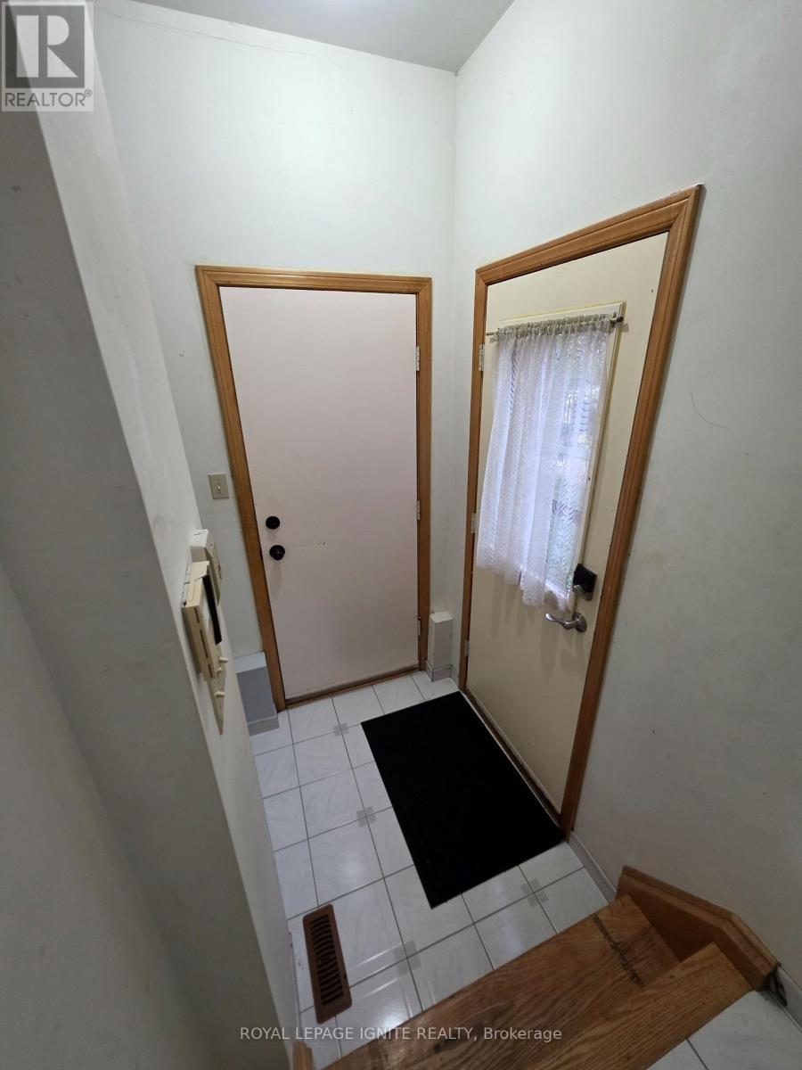 Bsmt - 75 Glenthorne Drive, Toronto, ON - Indoor Photo Showing Other Room