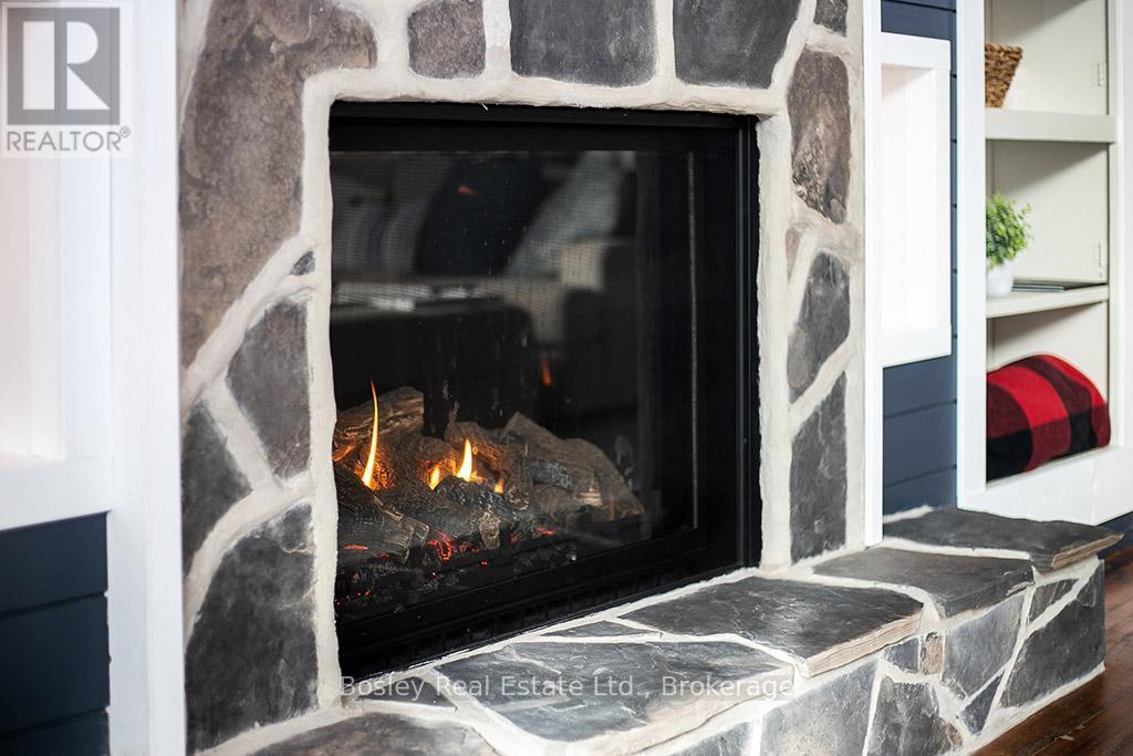 121 Old Highway 26, Meaford, ON -