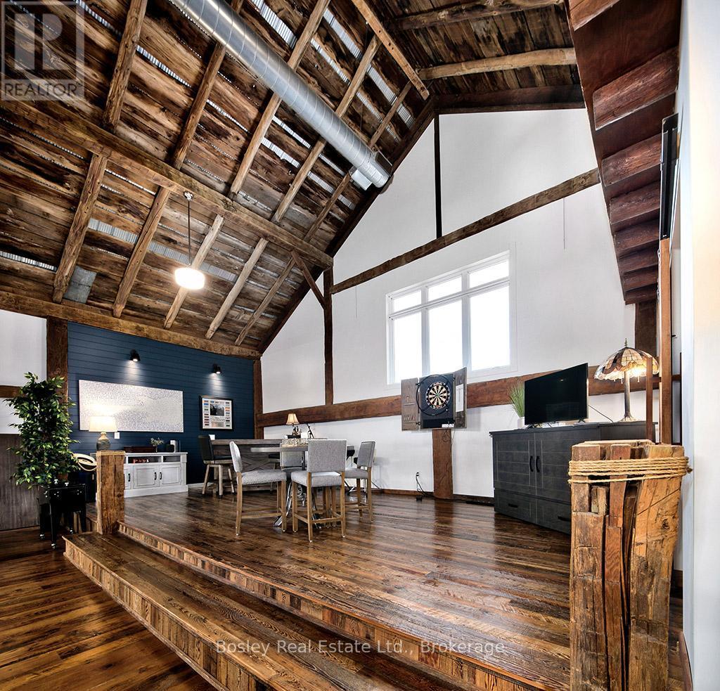 121 Old Highway 26, Meaford, ON - Indoor