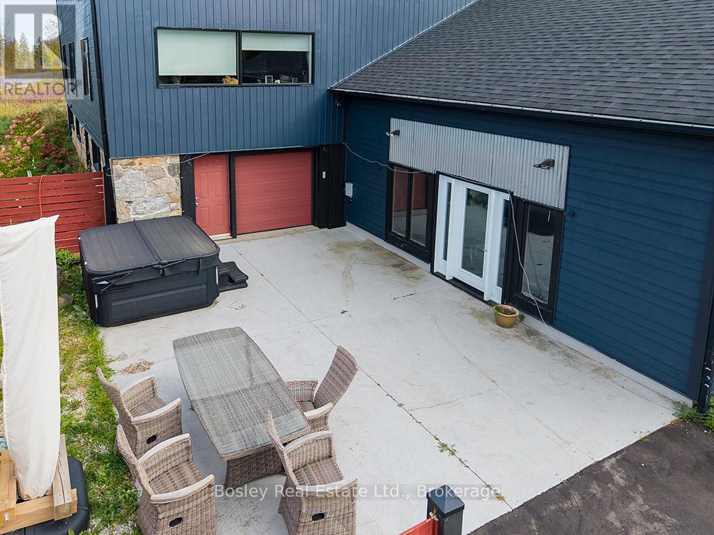 121 Old Highway 26, Meaford, ON - Outdoor With Exterior