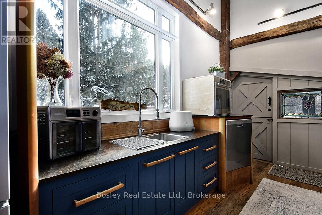 121 Old Highway 26, Meaford, ON - Indoor Photo Showing Kitchen