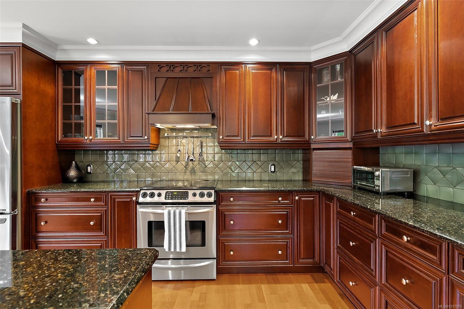 126-75 Songhees Rd, Victoria, BC