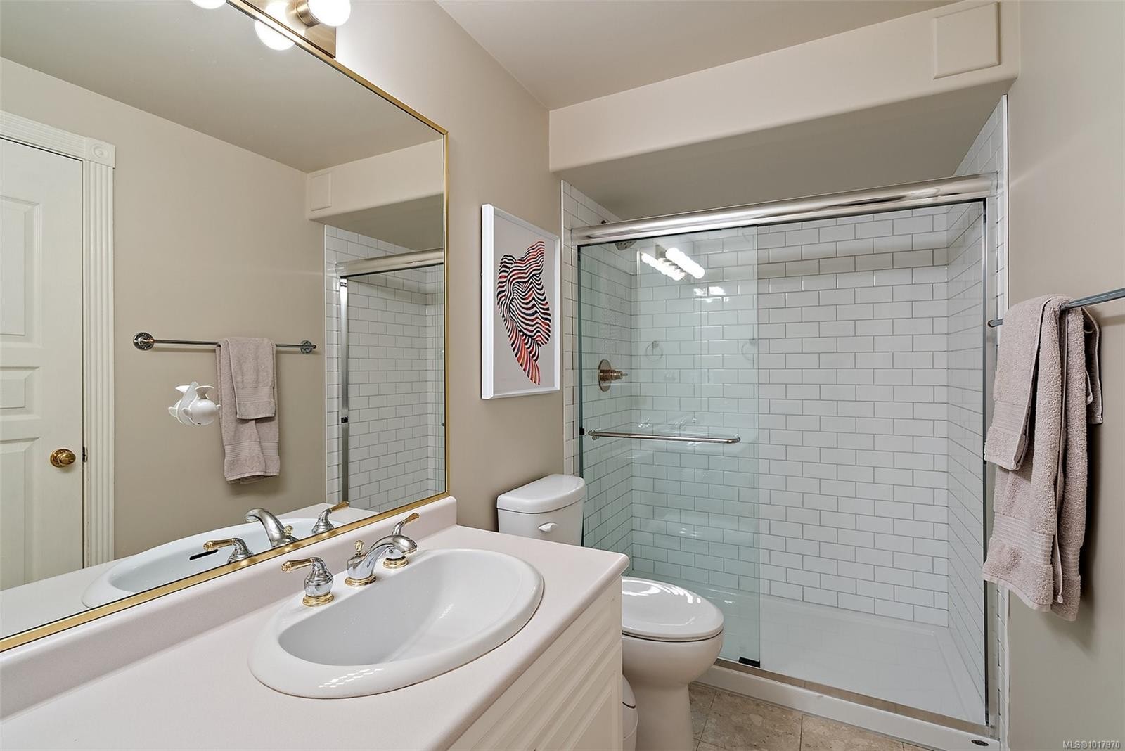 126-75 Songhees Rd, Victoria, BC