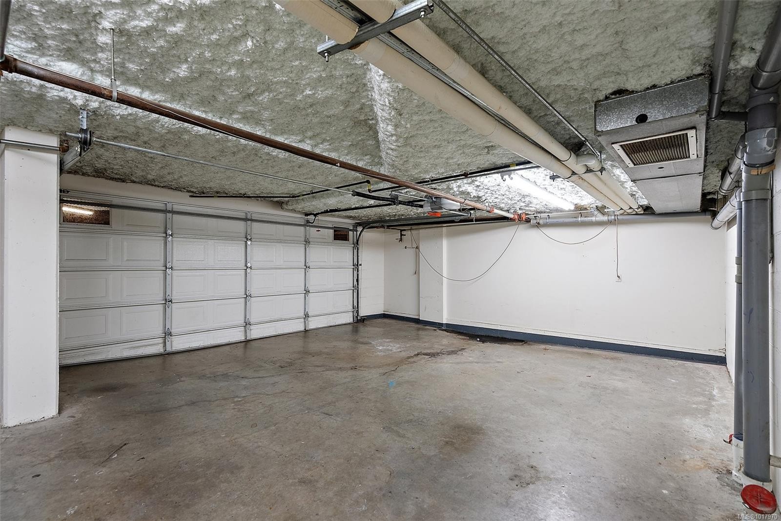 126-75 Songhees Rd, Victoria, BC