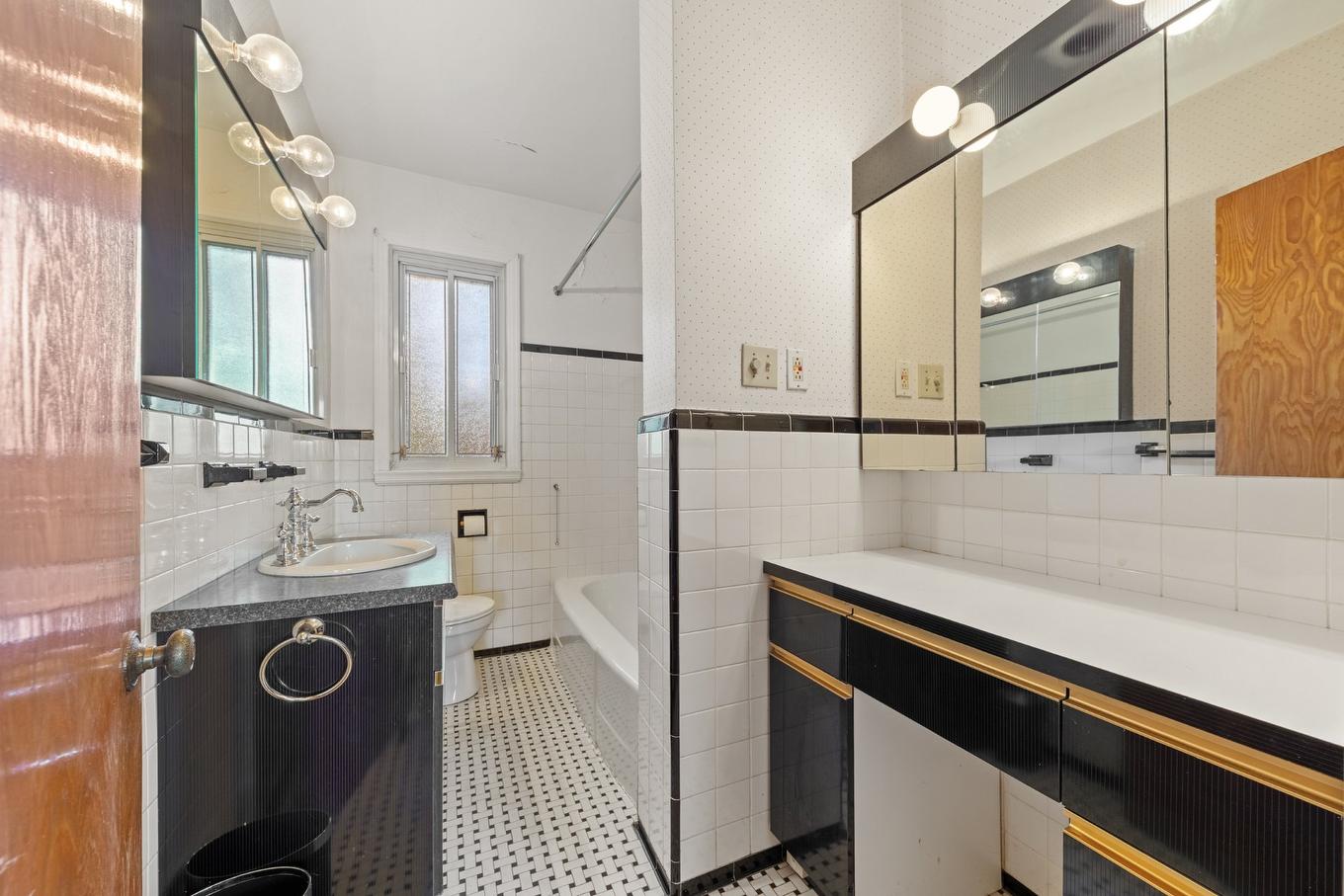 Salle de bains - 5315 Boul. Gouin O., Montréal (Ahuntsic-Cartierville), QC - Indoor Photo Showing Bathroom