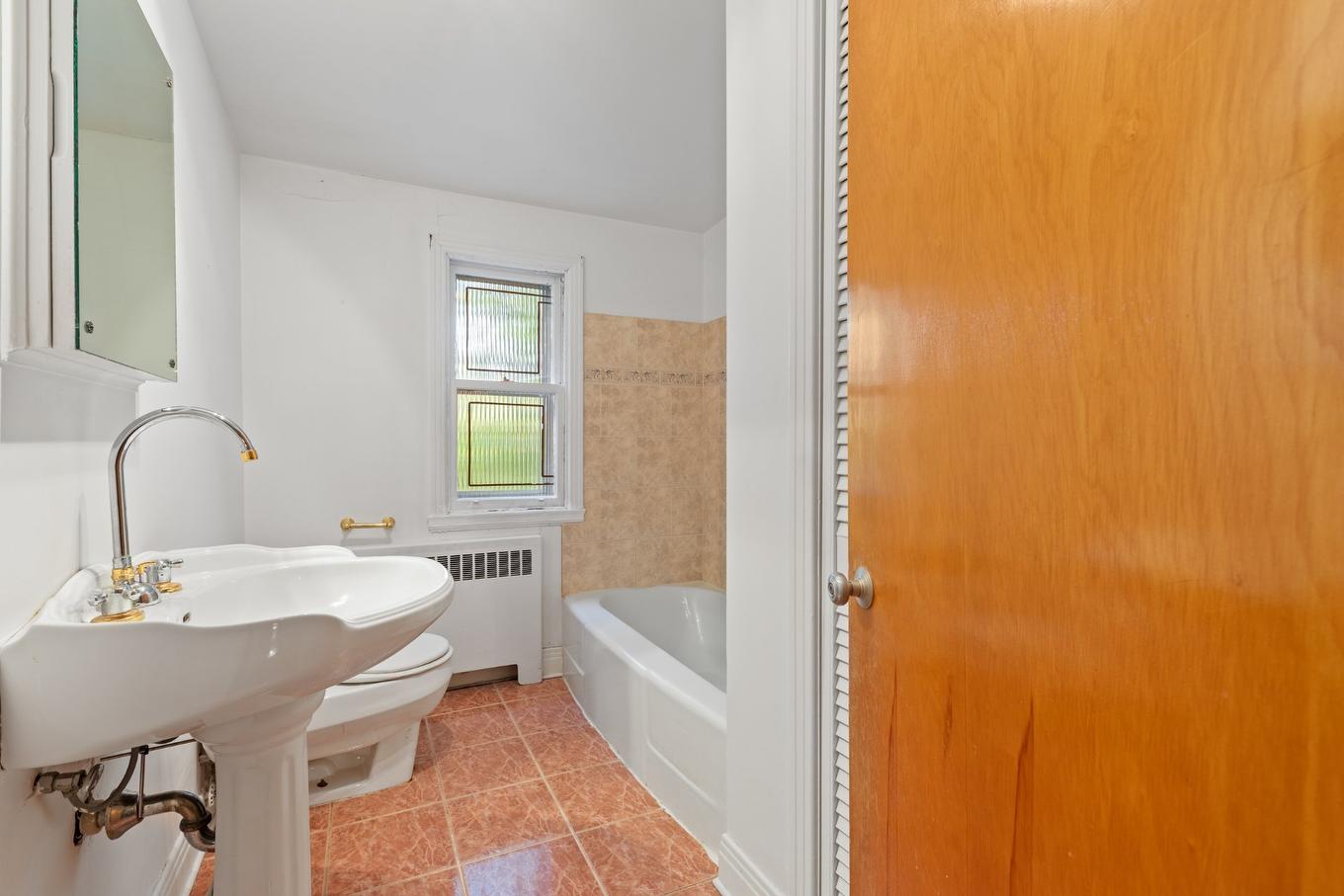 Salle de bains - 5315 Boul. Gouin O., Montréal (Ahuntsic-Cartierville), QC - Indoor Photo Showing Bathroom