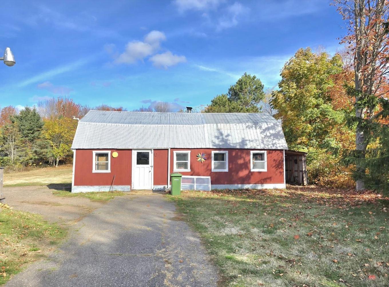 8921 221 Highway, Sheffield Mills, NS