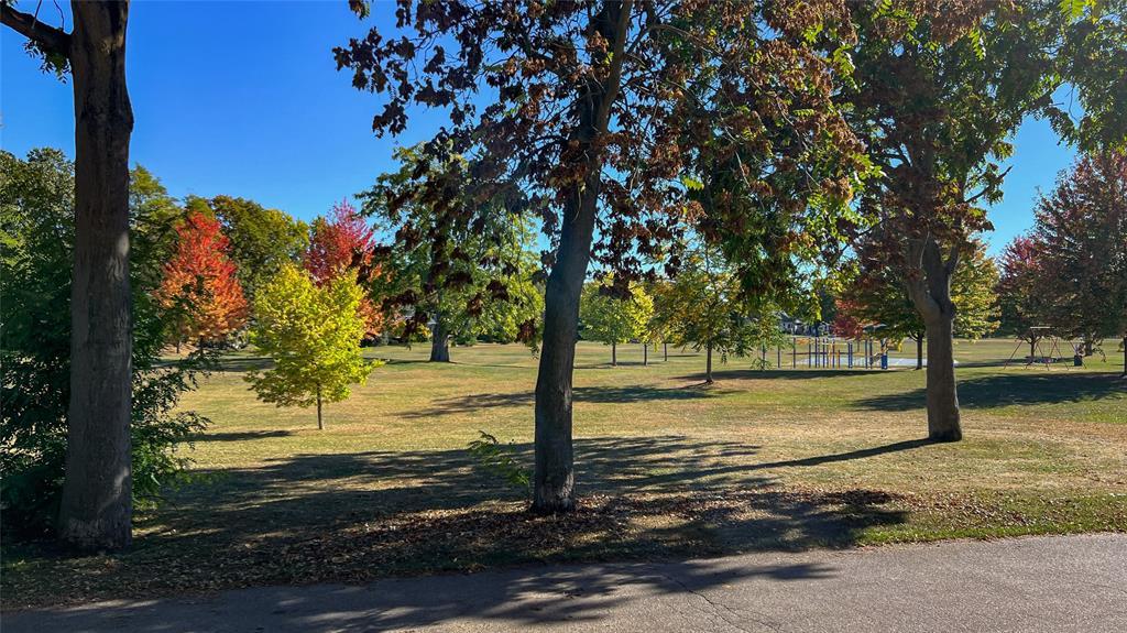 686 Beach Lane, Sarnia, ON