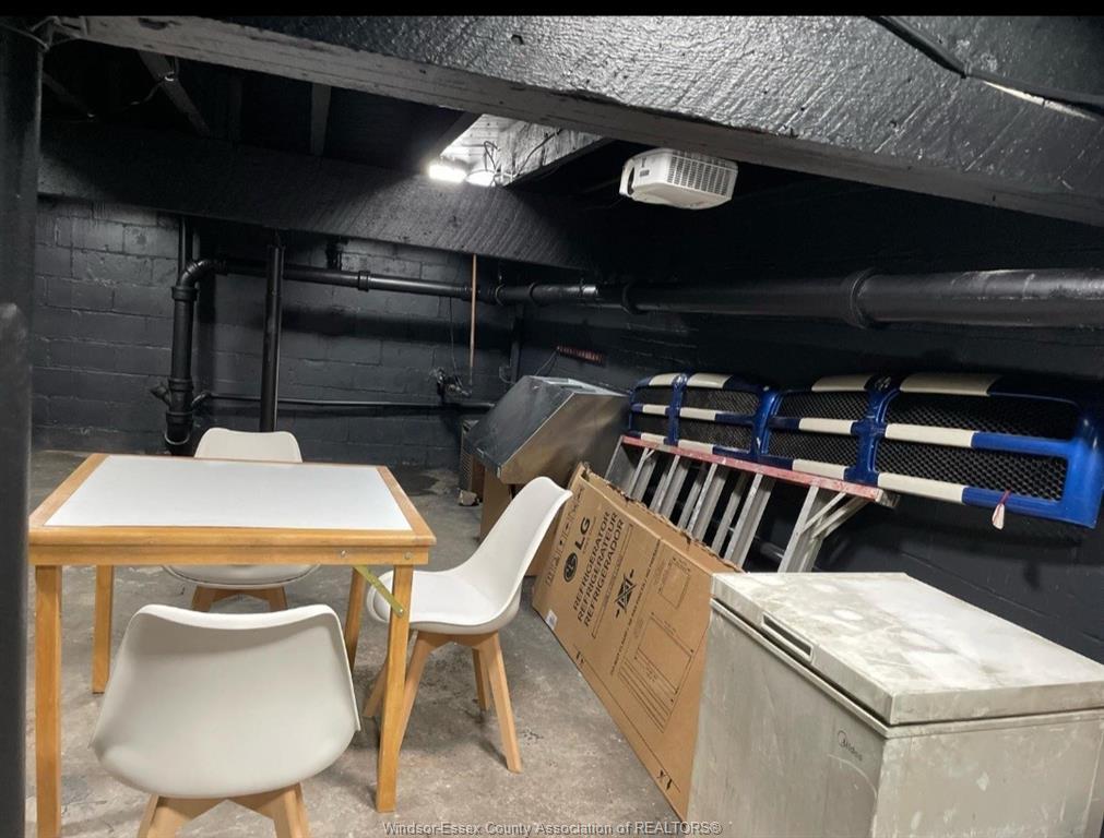 1133 Erie Street West, Windsor, ON