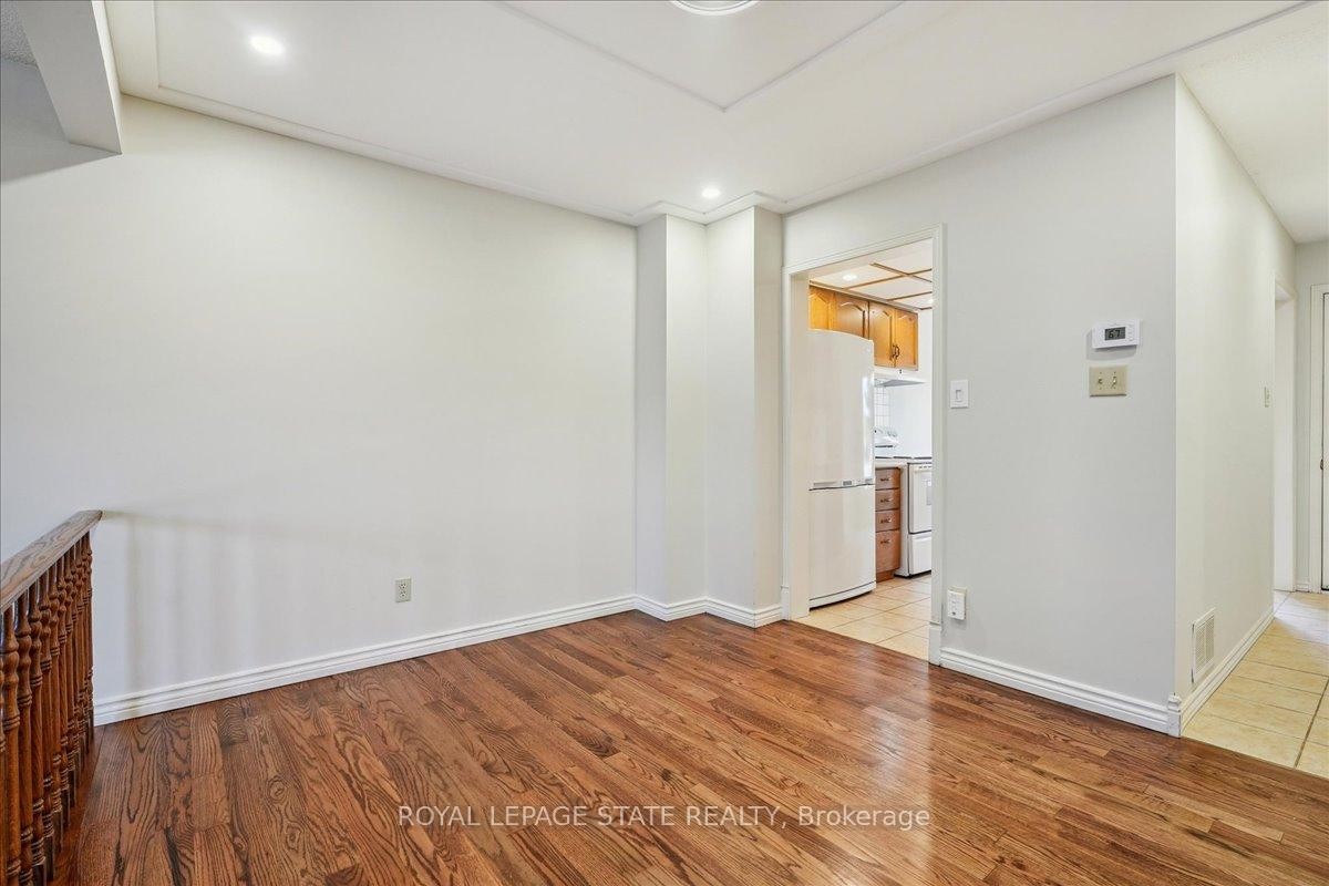 33-503 Highway 8 N/A, Hamilton, ON - Indoor Photo Showing Other Room