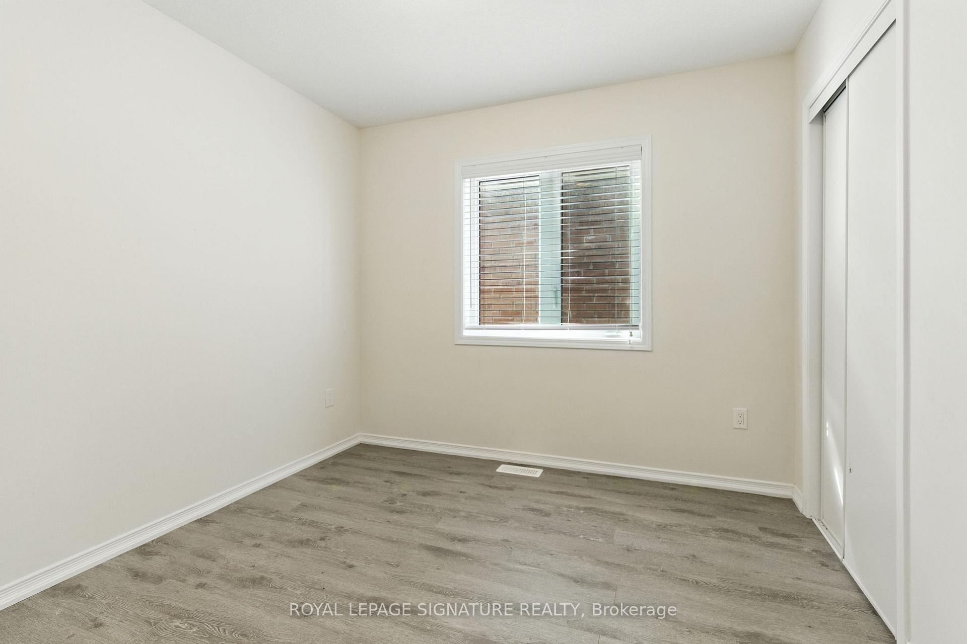 16 Froggy Drive, Thorold, ON - Indoor Photo Showing Other Room