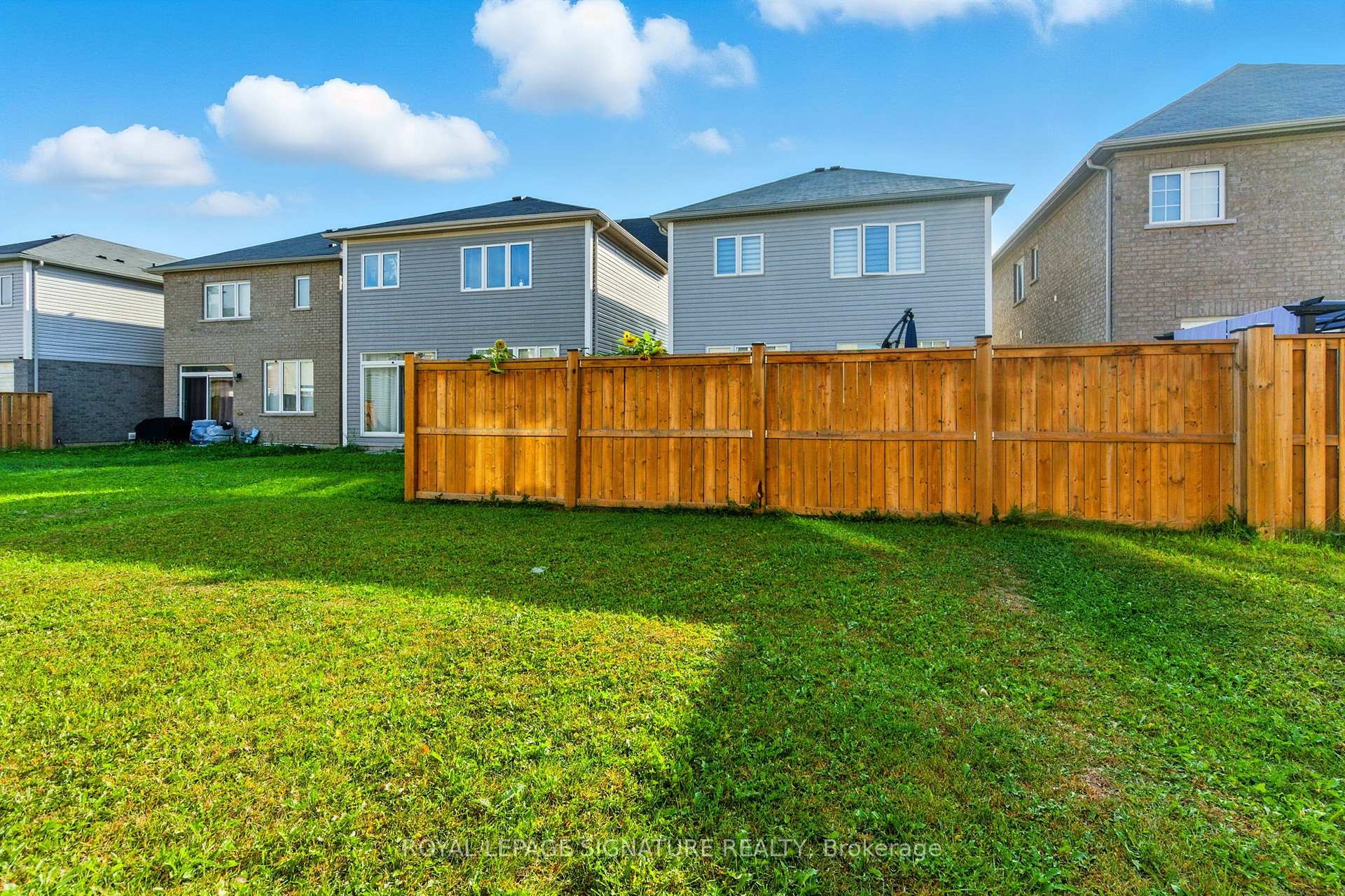 16 Froggy Drive, Thorold, ON - Outdoor