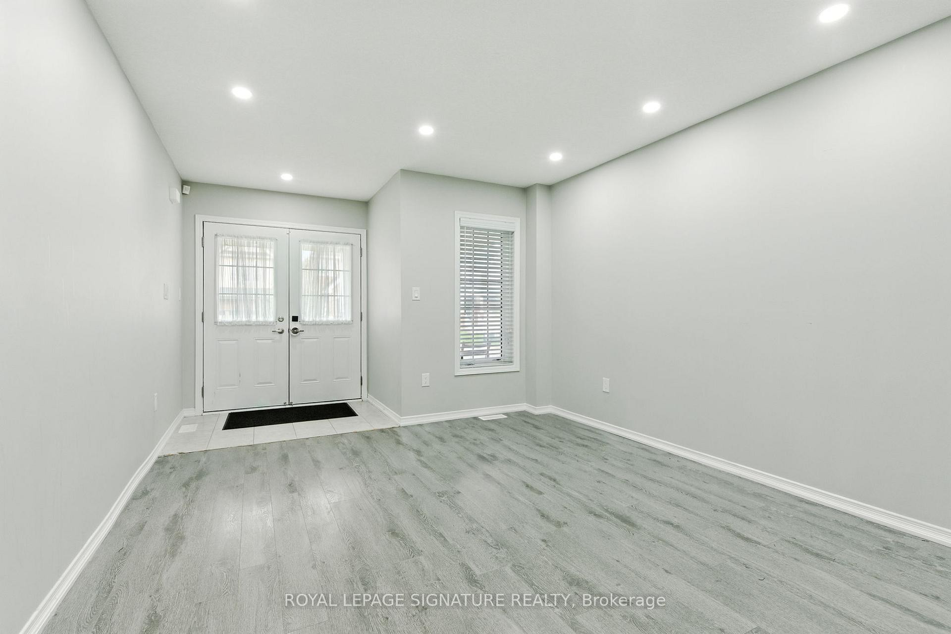 16 Froggy Drive, Thorold, ON - Indoor Photo Showing Other Room