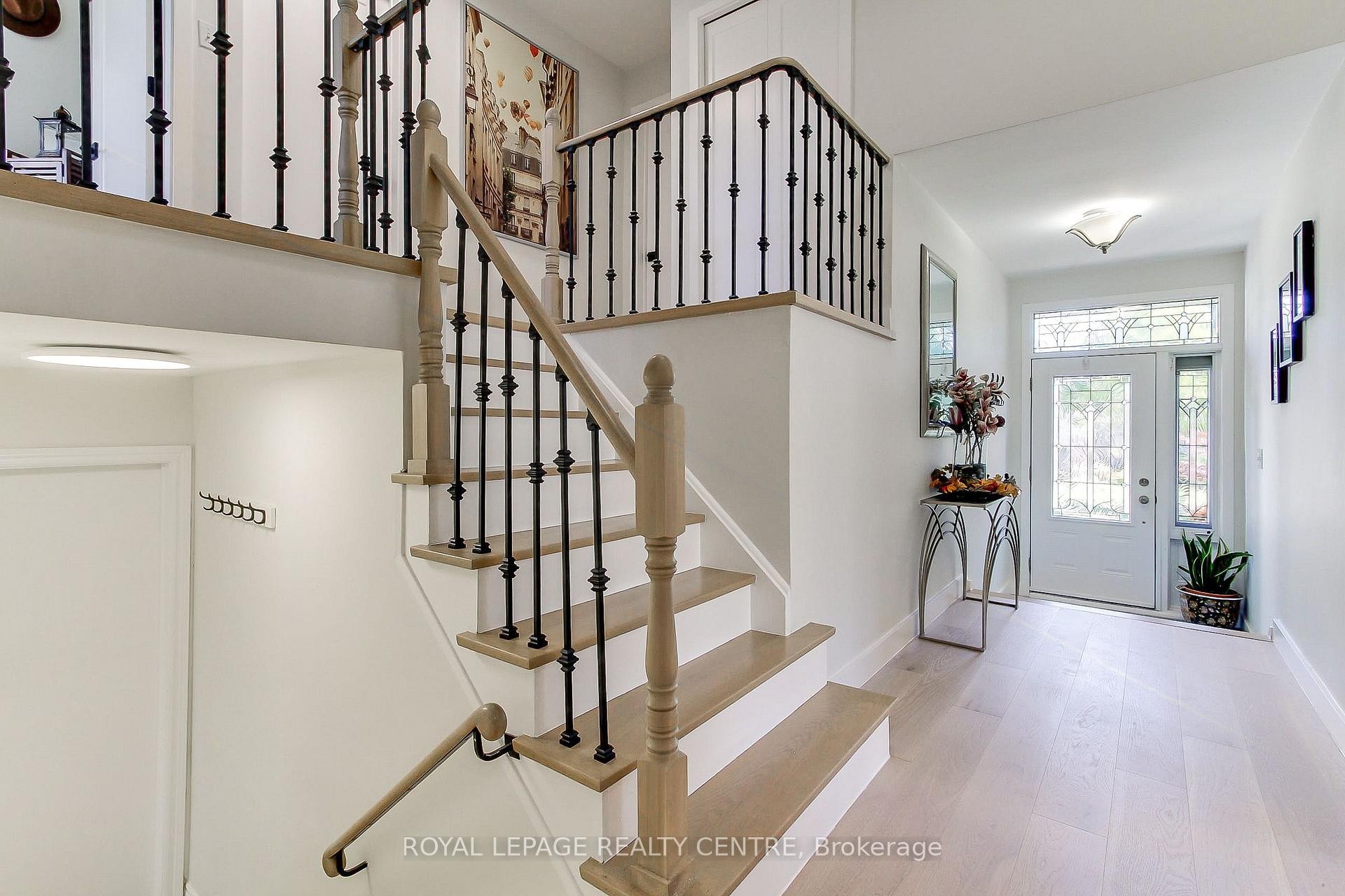 2039 Davebrook Road, Mississauga, ON - Indoor Photo Showing Other Room