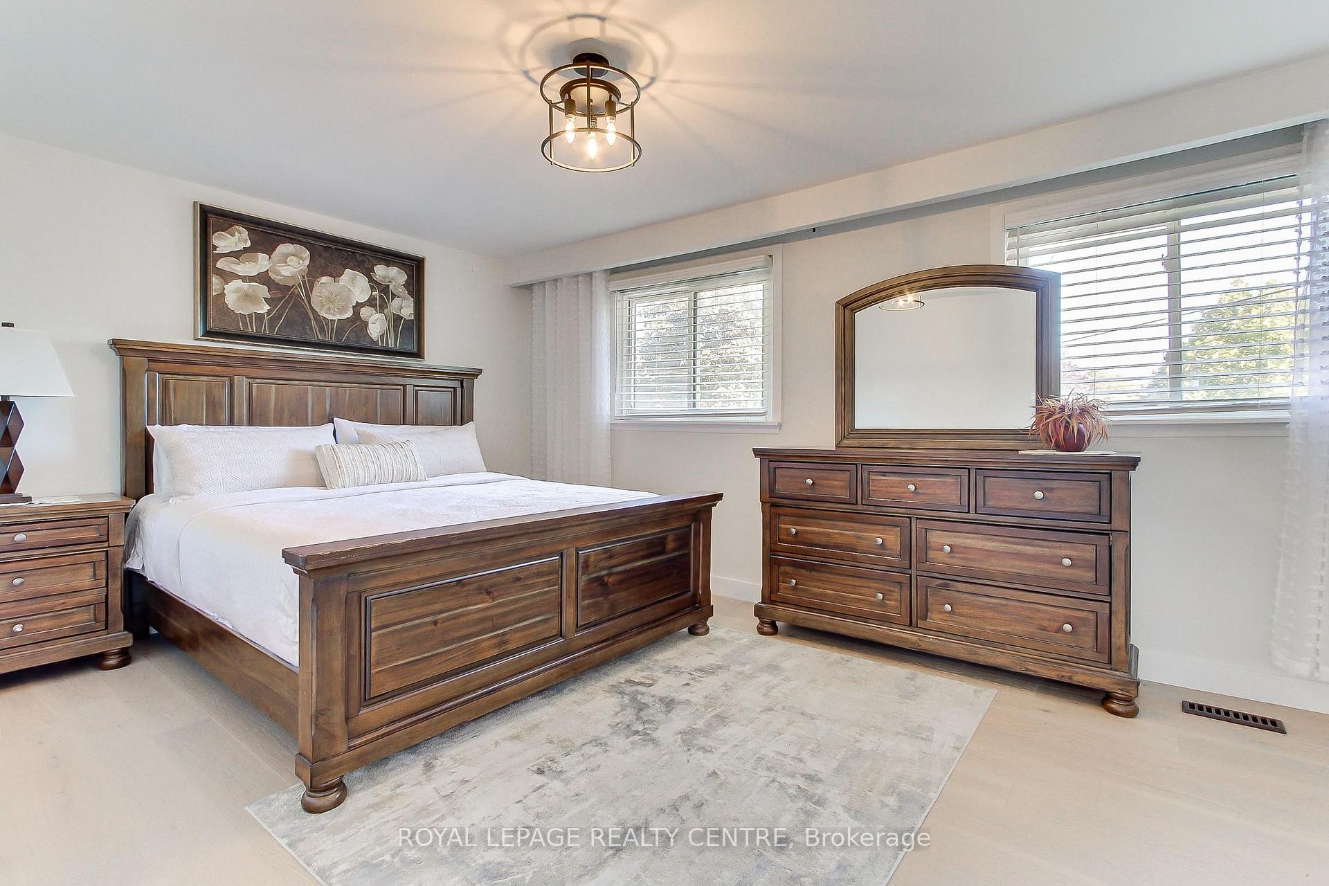 2039 Davebrook Road, Mississauga, ON - Indoor Photo Showing Bedroom